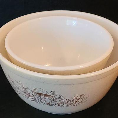G29: Pyrex Forest Fancies Mushroom Mixing Bowls (402/401)