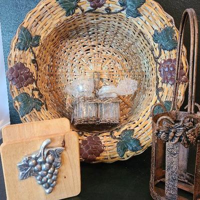 G34: Grape Serving Pieces!