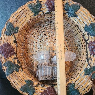 G34: Grape Serving Pieces!