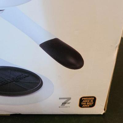 G35: Cast Iron OrangeX Juicer