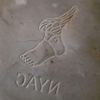 G36: NYAC Antique Pie Tin