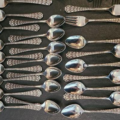 G42: MCM 1966 Cosmos Stainless Flatware 
