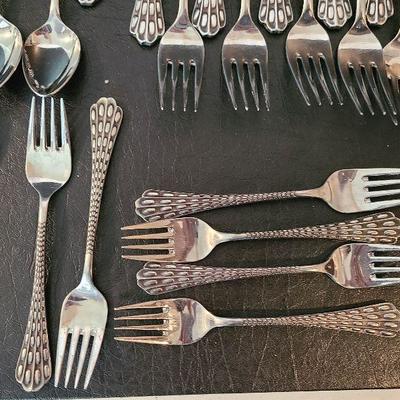 G42: MCM 1966 Cosmos Stainless Flatware 