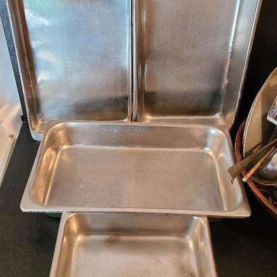 G52: Restaurant Pans / Kitchen Gadgets