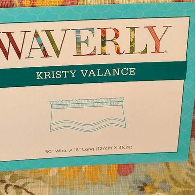 G54: Waverly Valances/ Shams Matching 