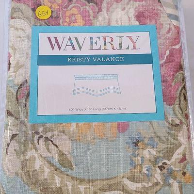 G54: Waverly Valances/ Shams Matching 