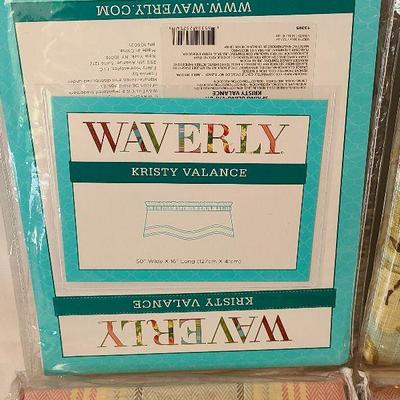 G54: Waverly Valances/ Shams Matching 