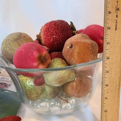 G56: Holiday Decor Lot