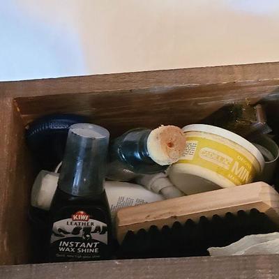 G64: Shoe Shine Kit
