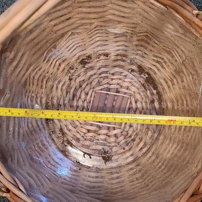 G66: Sturdy large basket and more