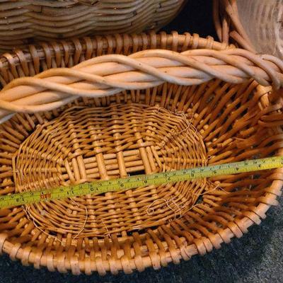 G66: Sturdy large basket and more