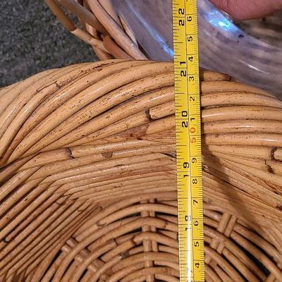 G66: Sturdy large basket and more