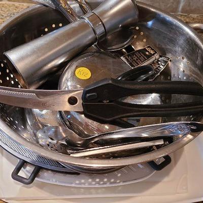 K12: Kitchen Gadgets /Strainers