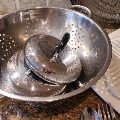 K12: Kitchen Gadgets /Strainers