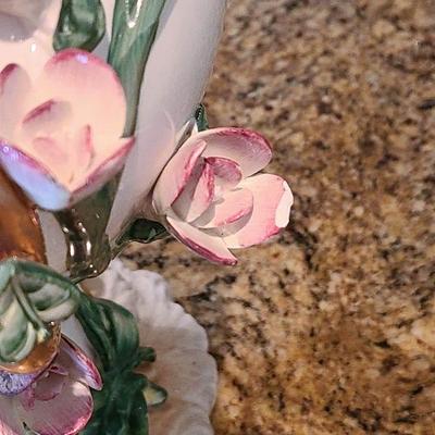 K19: Beautiful handled Floral Vase