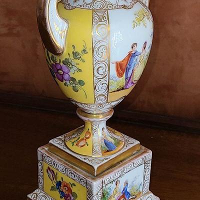 K23: Antique Porcelain/Wood Painted Lamps