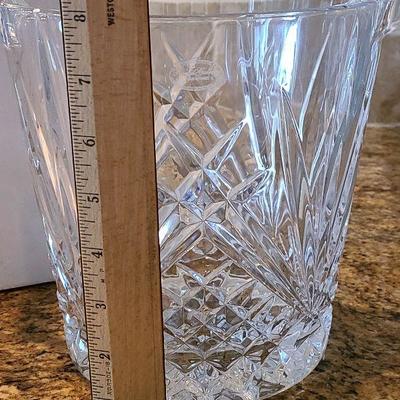 K24: Heavy Cut Crystal Ice Bucket