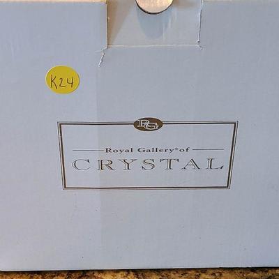 K24: Heavy Cut Crystal Ice Bucket