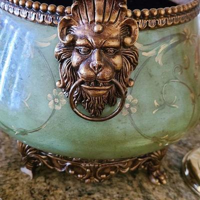 K33: Decorative Home Decor