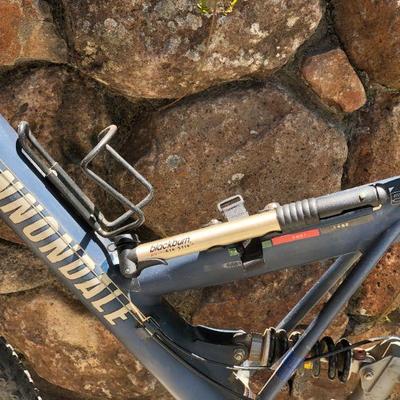 Rare Cannondale Super V 500 Bike with Original Owners Manual and Receipts