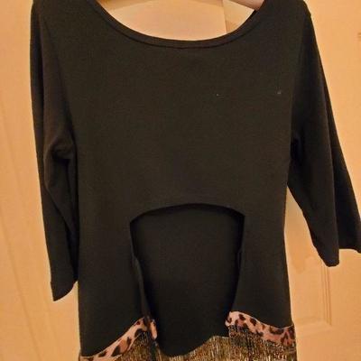 MB-205:  Designer Tops