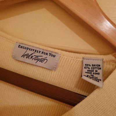 MB-208: beautiful sweaters