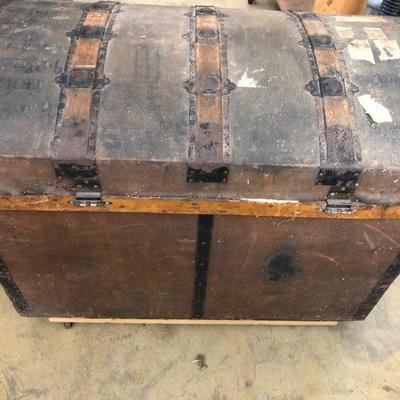 Antique Quality Steamer Trunk with Metal Details