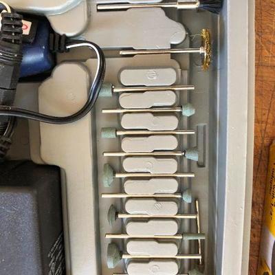 Lot of Quick Change Air Brush and Paint Polishing Tool Kits 