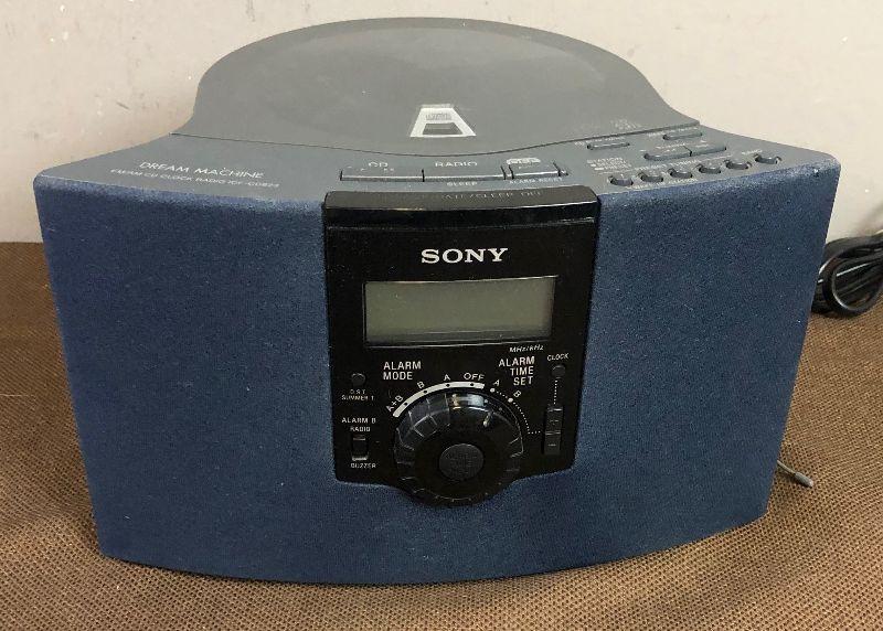 51 Sony Dream Machine CD Clock Radio