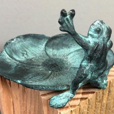 #100 Bronze Frog Lily Pad Soap Dish 