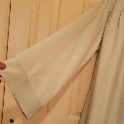 MB-215:   Jones New York