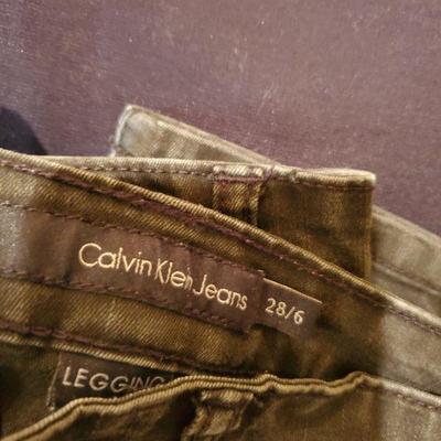 MB-217:  Tahari Jeans and Morre