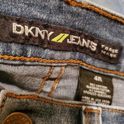 MB-218: size 4 jean lot
