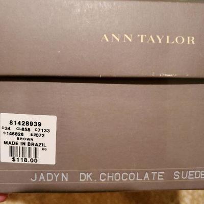 MB-229:Anne Taylor brown suede heels