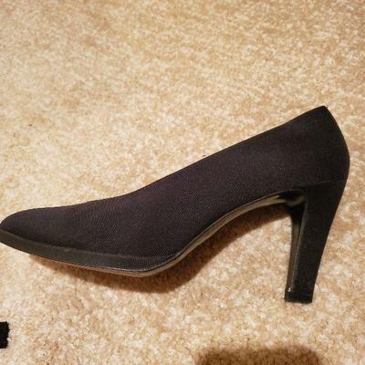 MB-221 size 9 Stuart Weitzman heels