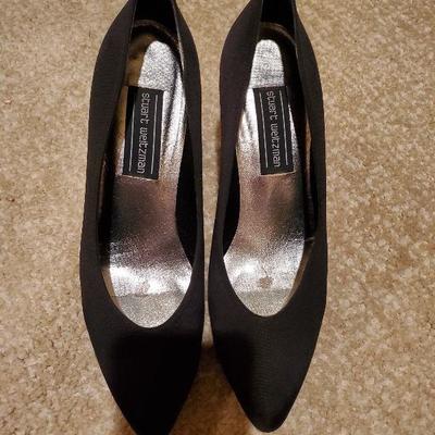 MB-221 size 9 Stuart Weitzman heels