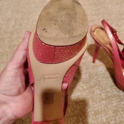 MB-226: 3 pair high heels