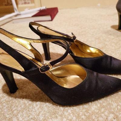 MB-226: 3 pair high heels