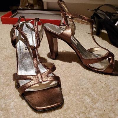 MB-230:two pair high heel sandals