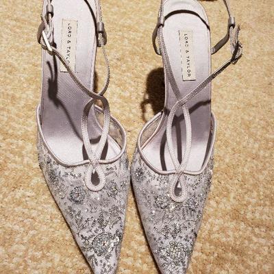 MB-233: 4 pair brand new shoes