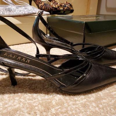 MB-233: 4 pair brand new shoes