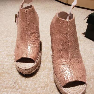 MB-236 3 pair new and like new shoes