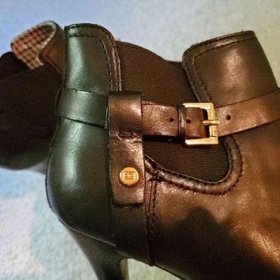MB-239:two pair ankle boots and two pair shoes size 8 and 8 1/2
