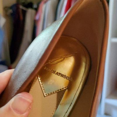 MB-240: four pair of heels size 8 3 are new one pair gently worn