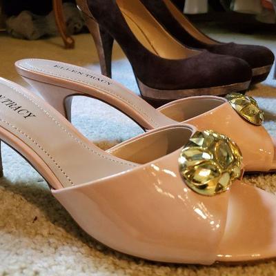 MB-240: four pair of heels size 8 3 are new one pair gently worn