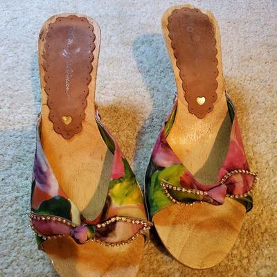 MB-241: 4 pair heeels some new some gently used all size 8