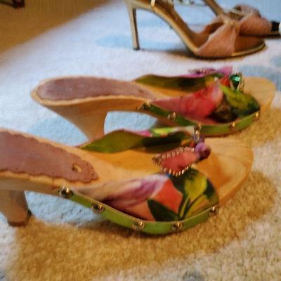 MB-241: 4 pair heeels some new some gently used all size 8