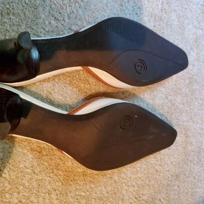 MB-241: 4 pair heeels some new some gently used all size 8
