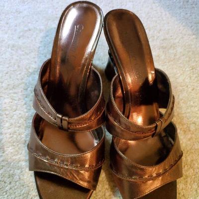 MB-242: four pair size 8 gently worn shoes