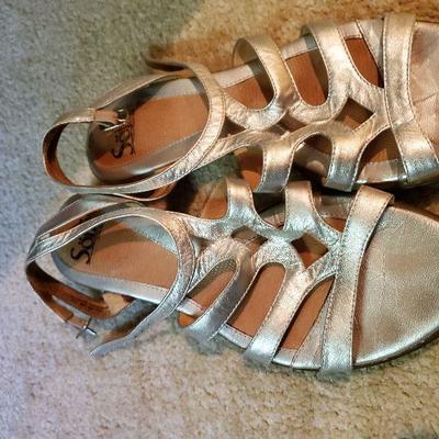 MB-242: four pair size 8 gently worn shoes